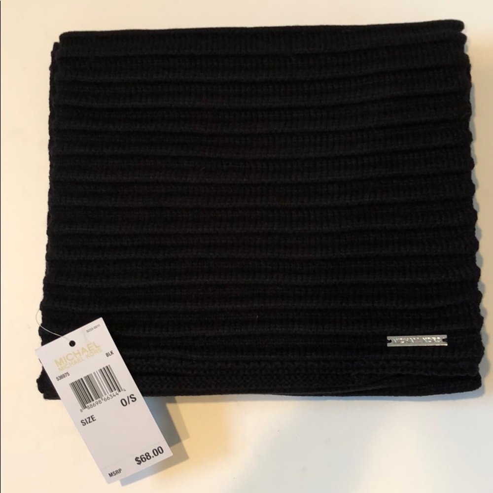 Michael Kors Acrylic Scarf